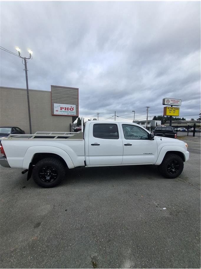 Used 2015 Toyota Tacoma 4x4 Double Cab image 7