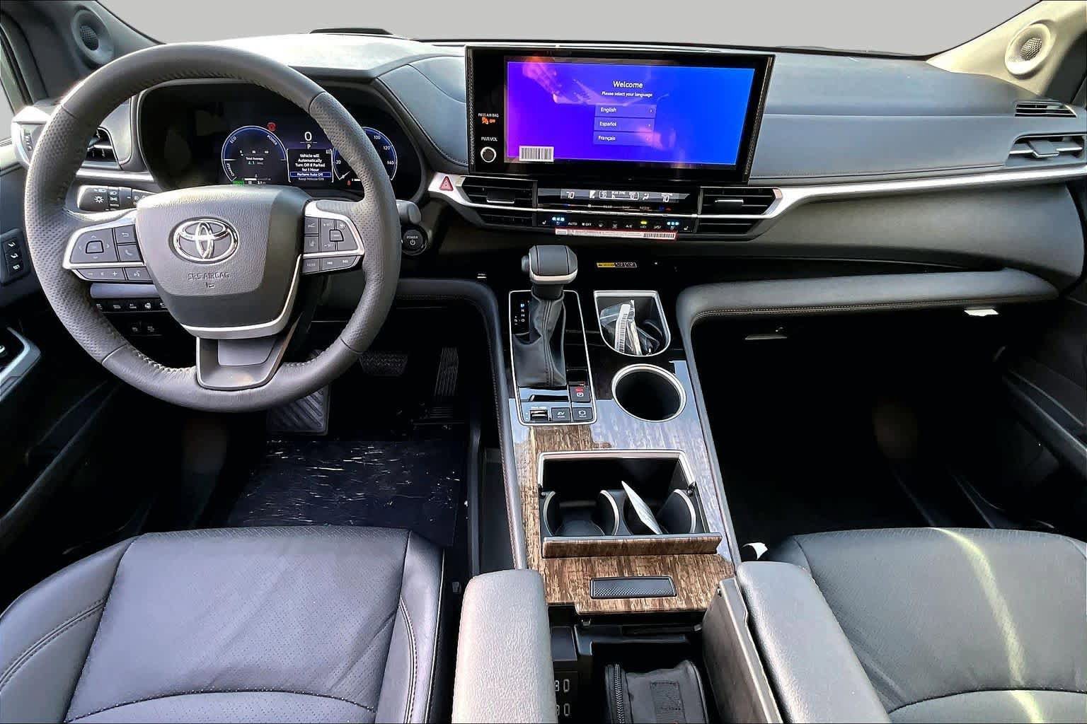 New 2026 Toyota Sienna Platinum AWD/4WD image 5