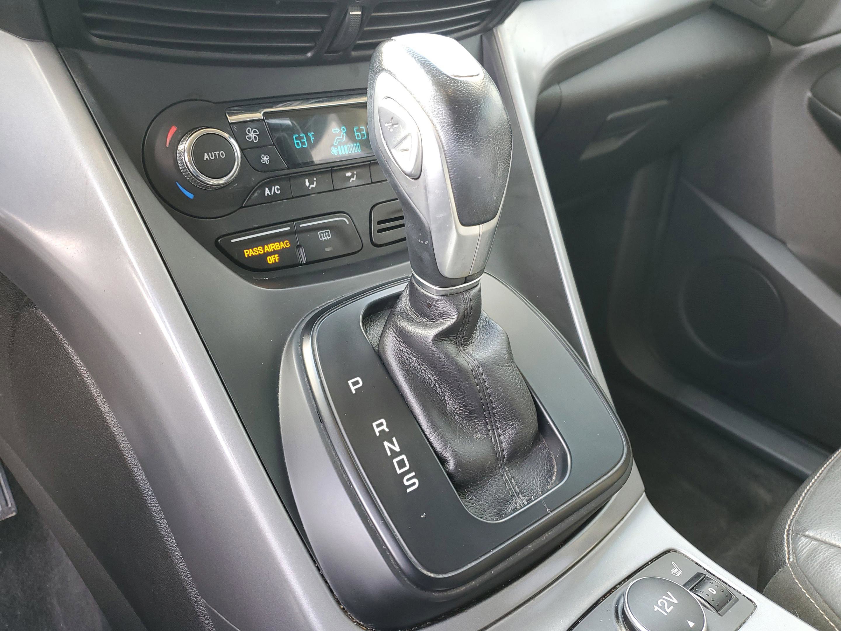 Used 2015 Ford Escape SE w/ Equipment Group 201A image 30