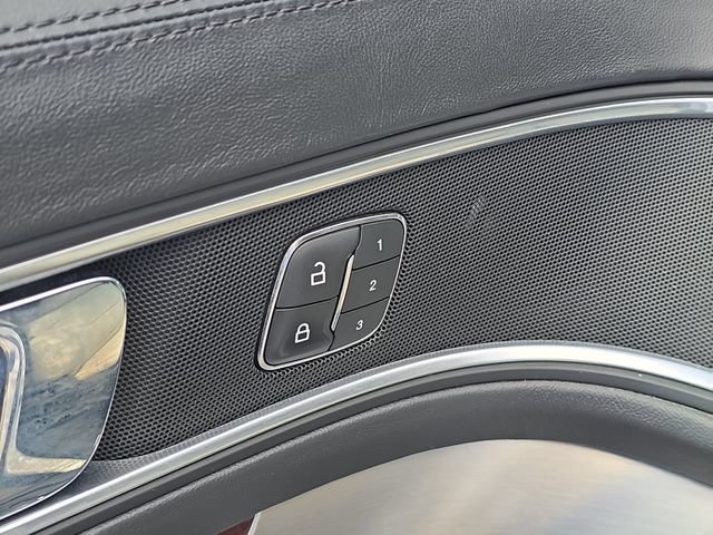 Used 2019 Ford Explorer Platinum AWD/4WD image 11