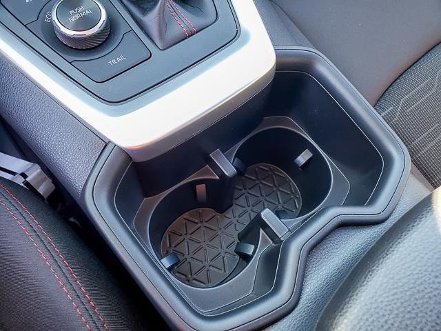 Used 2024 Toyota RAV4 SE image 13