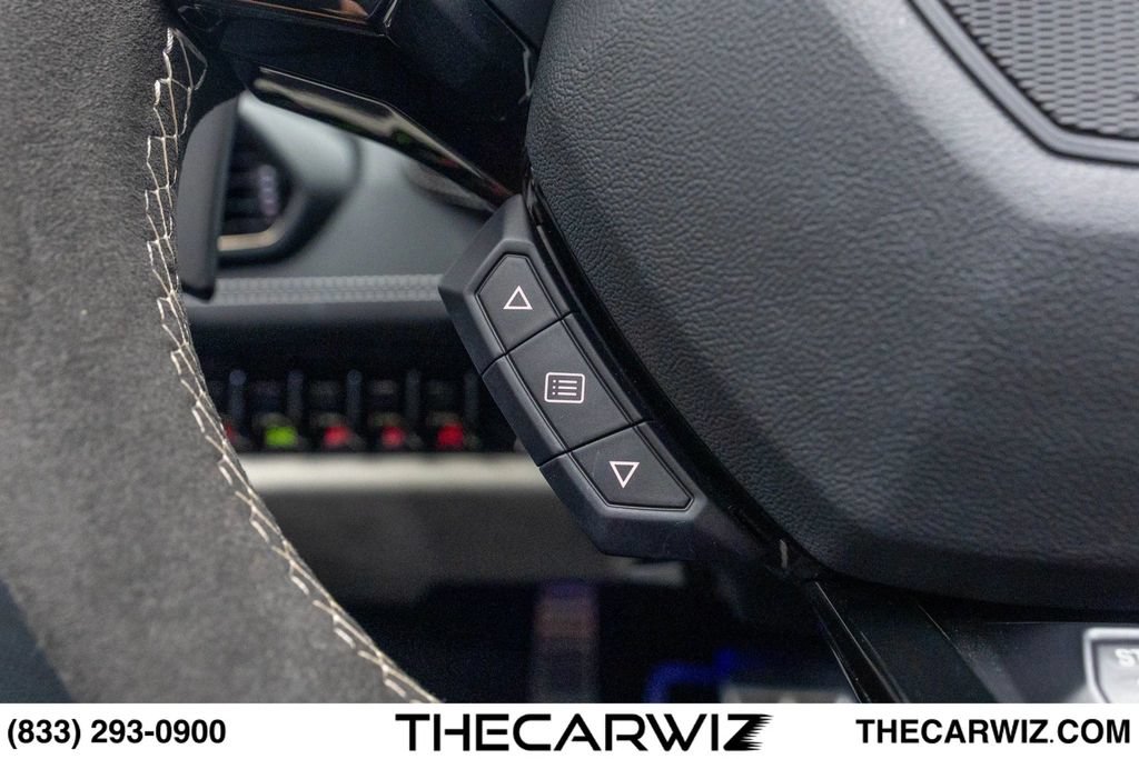 Used 2024 Lamborghini Huracan EVO AWD/4WD image 51