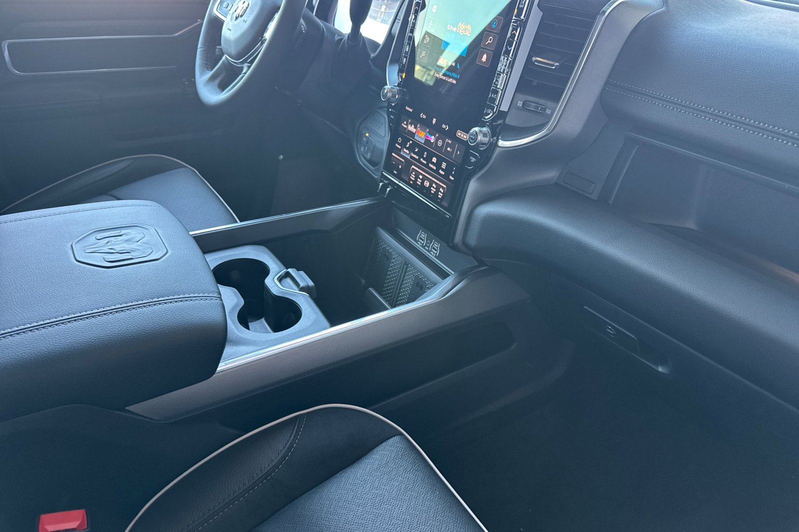 New 2027 RAM 3500 Laramie AWD/4WD image 14