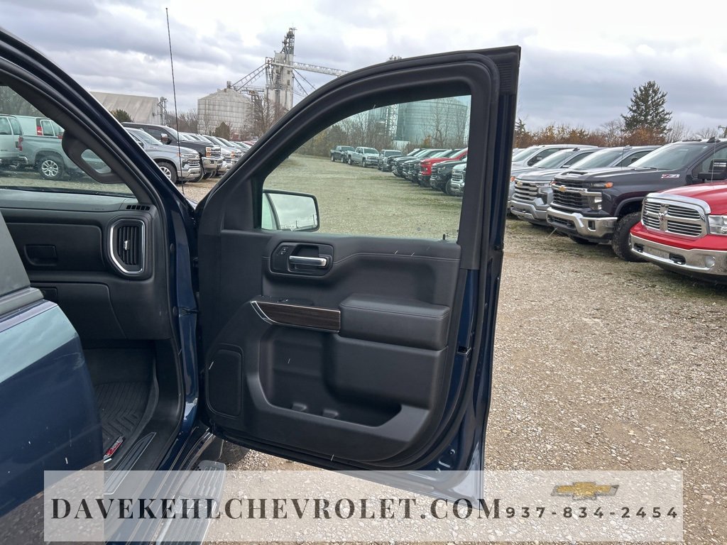 Used 2021 Chevrolet Silverado 1500 LT image 35