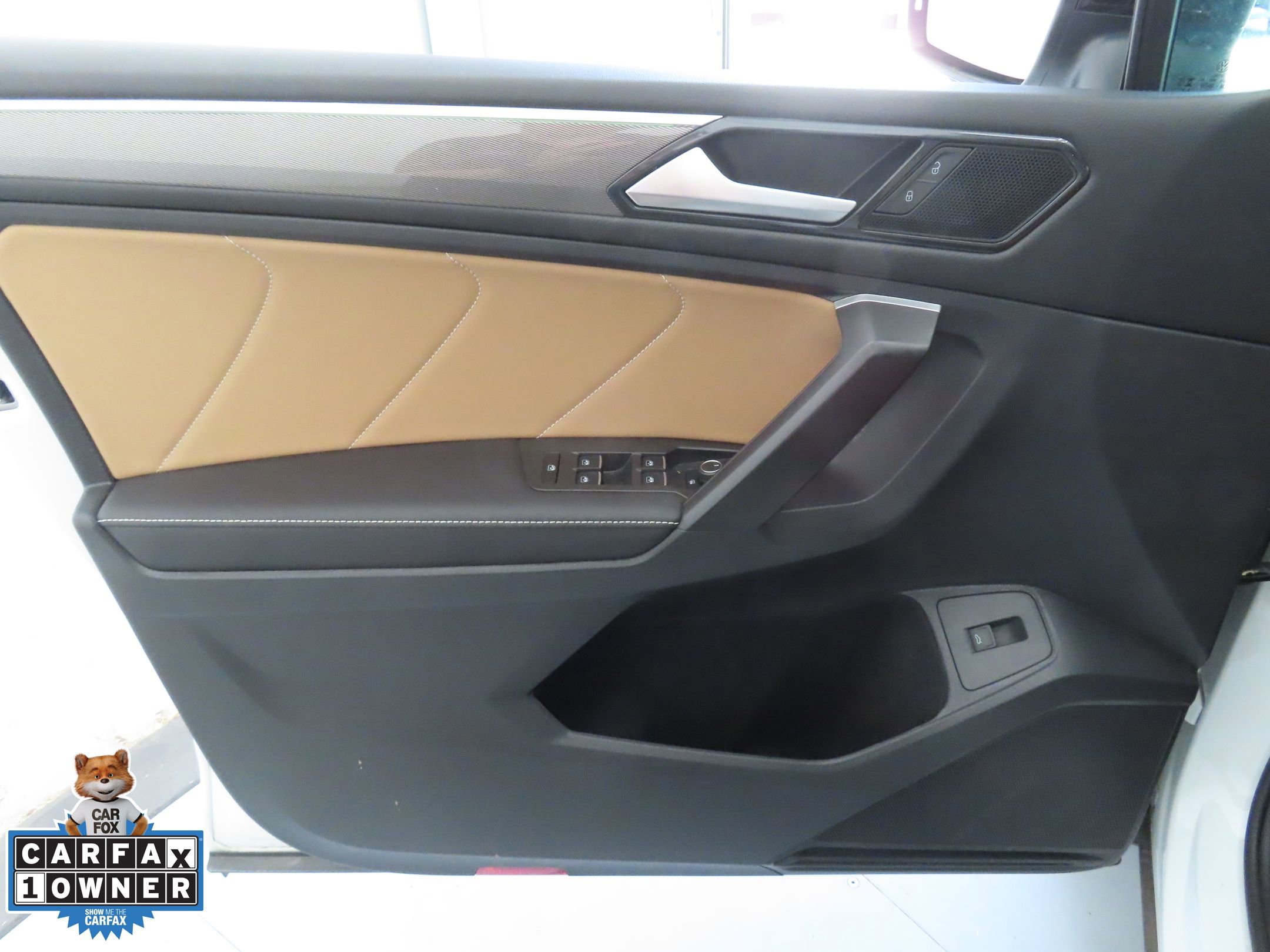 Used 2024 Volkswagen Tiguan SE R-Line w/ MDO Package, Three-Row FWD image 10