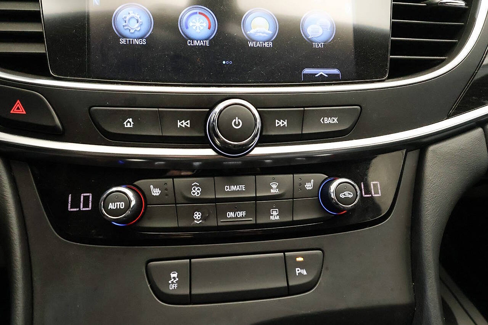 Used 2017 Buick LaCrosse Essence w/ Sun and Shade Package FWD image 22