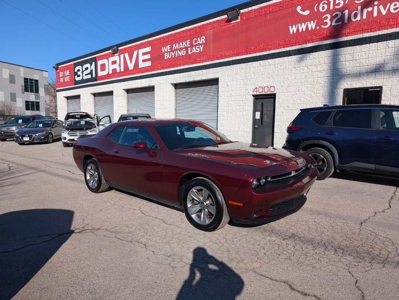Used 2018 Dodge Challenger SXT image 4