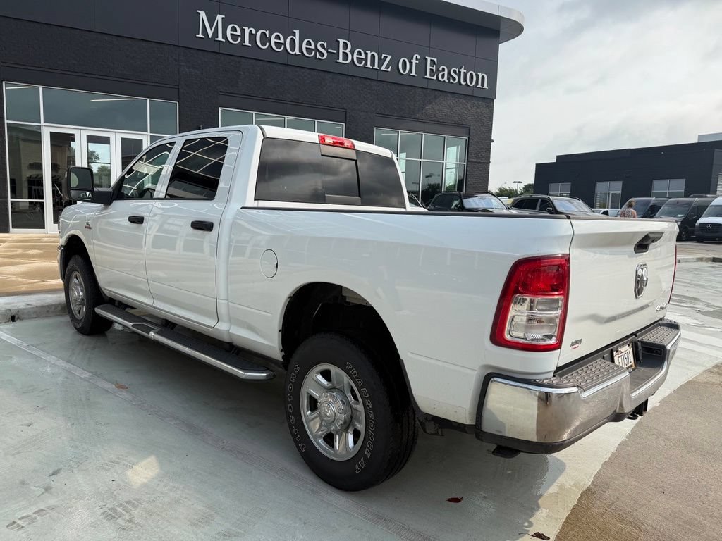Used 2024 RAM 3500 Tradesman w/ Chrome Appearance Group AWD/4WD image 3