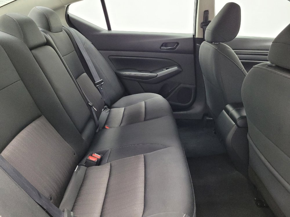 Used 2024 Nissan Altima 2.5 SV image 19