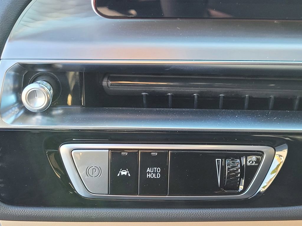 New 2026 Cadillac Lyriq Signature Luxury image 22