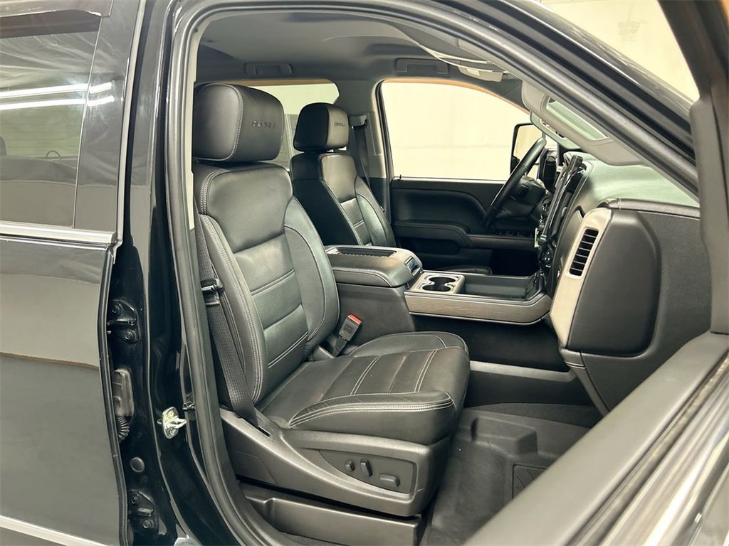 Used 2019 GMC Sierra 2500 Denali w/ Duramax Plus Package image 22