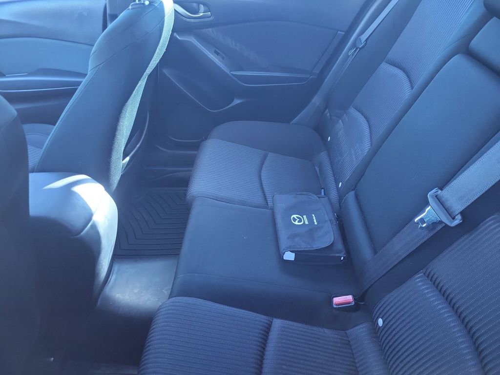 Used 2015 MAZDA MAZDA3 i Touring w/ Technology Package image 7