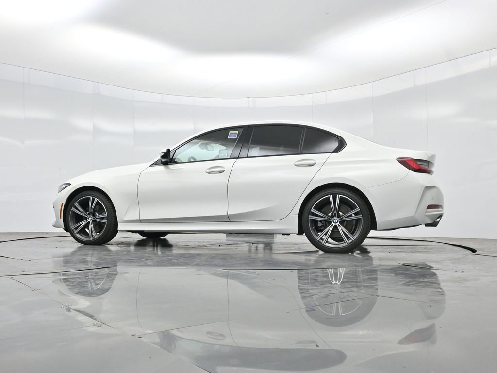 Used 2023 BMW 330i Sedan w/ Driving Assistance Package RWD image 49