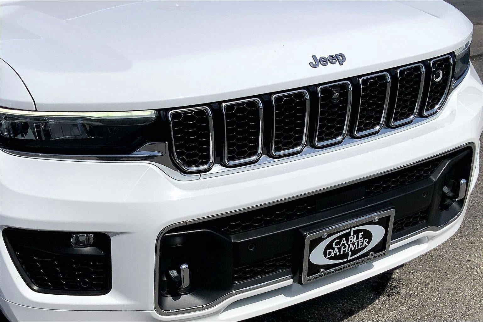 Used 2023 Jeep Grand Cherokee L Overland w/ Advanced Protech Group III AWD/4WD image 28