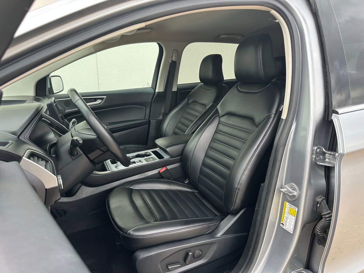 Used 2017 Ford Escape SE w/ Equipment Group 201A AWD/4WD image 10