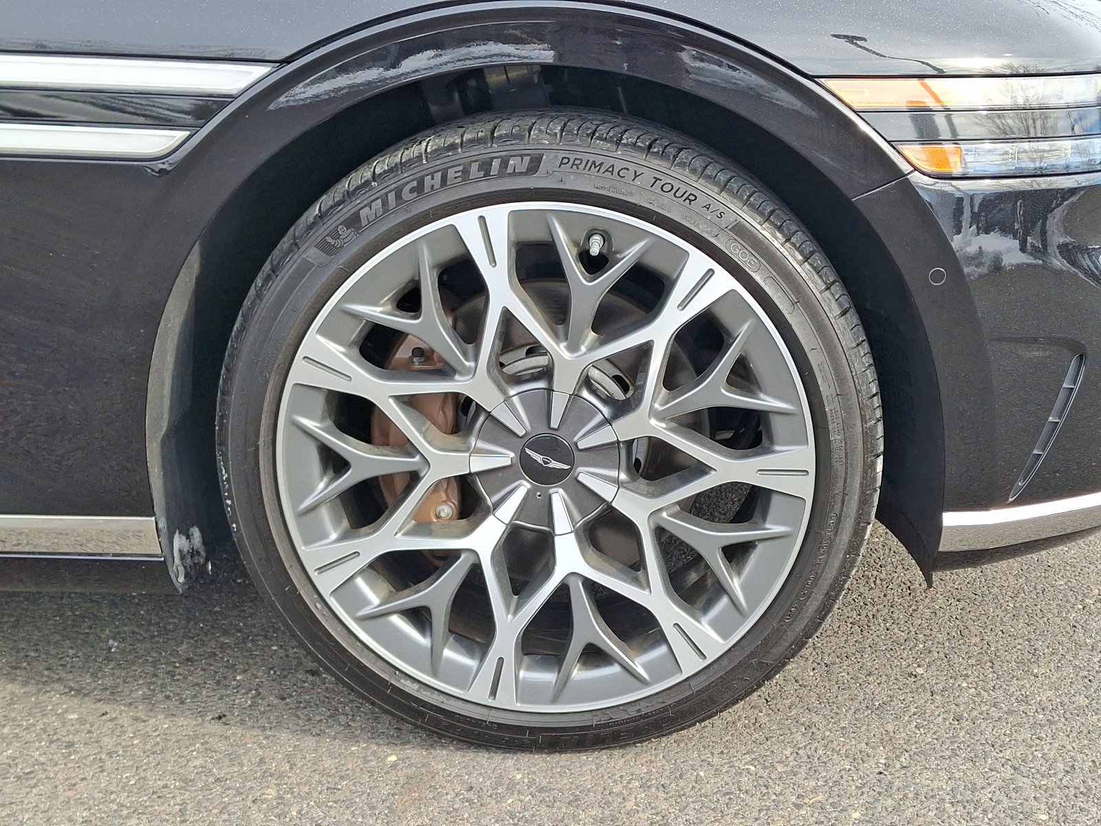 Used 2023 Genesis G90 3.5T image 8