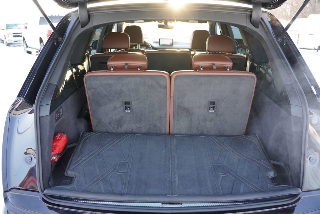 Used 2019 Audi Q7 3.0T Prestige w/ Prestige Package image 23