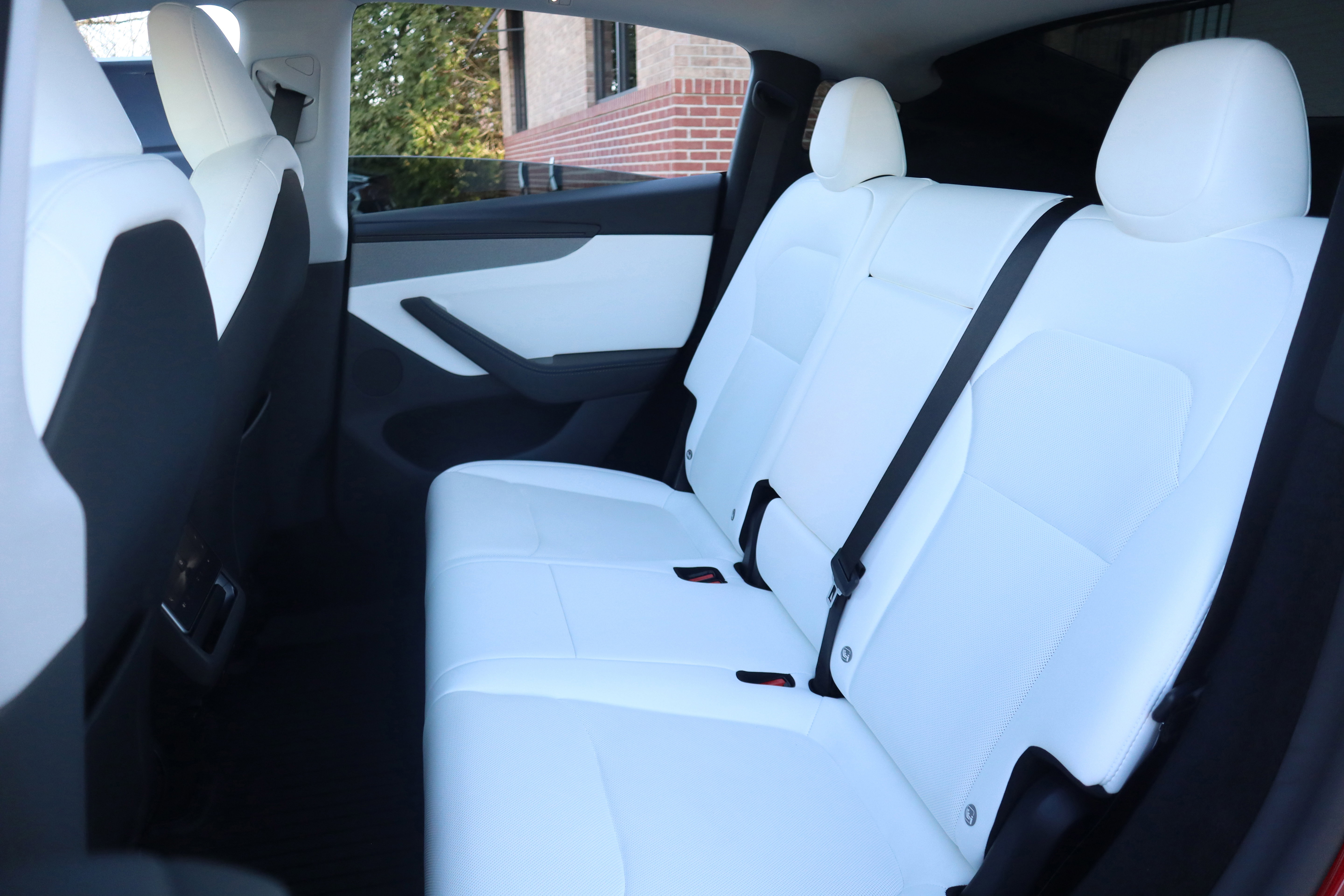 Used 2026 Tesla Model Y Long Range image 24