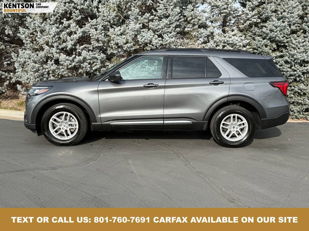 Used 2025 Ford Explorer Active image 4