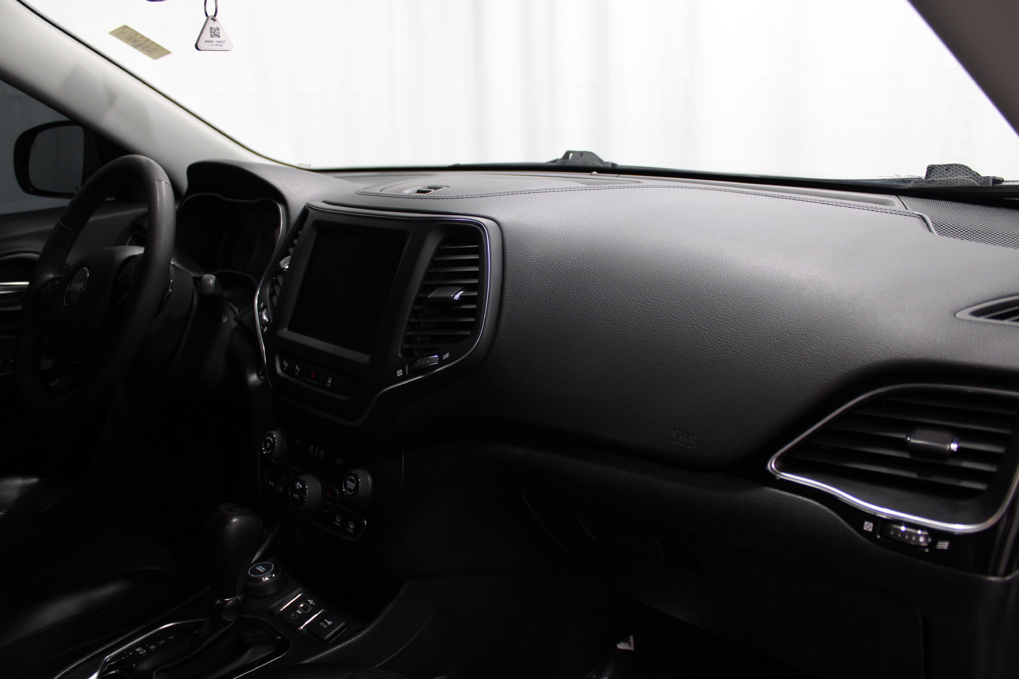 Used 2023 Jeep Cherokee Altitude Lux AWD/4WD image 26