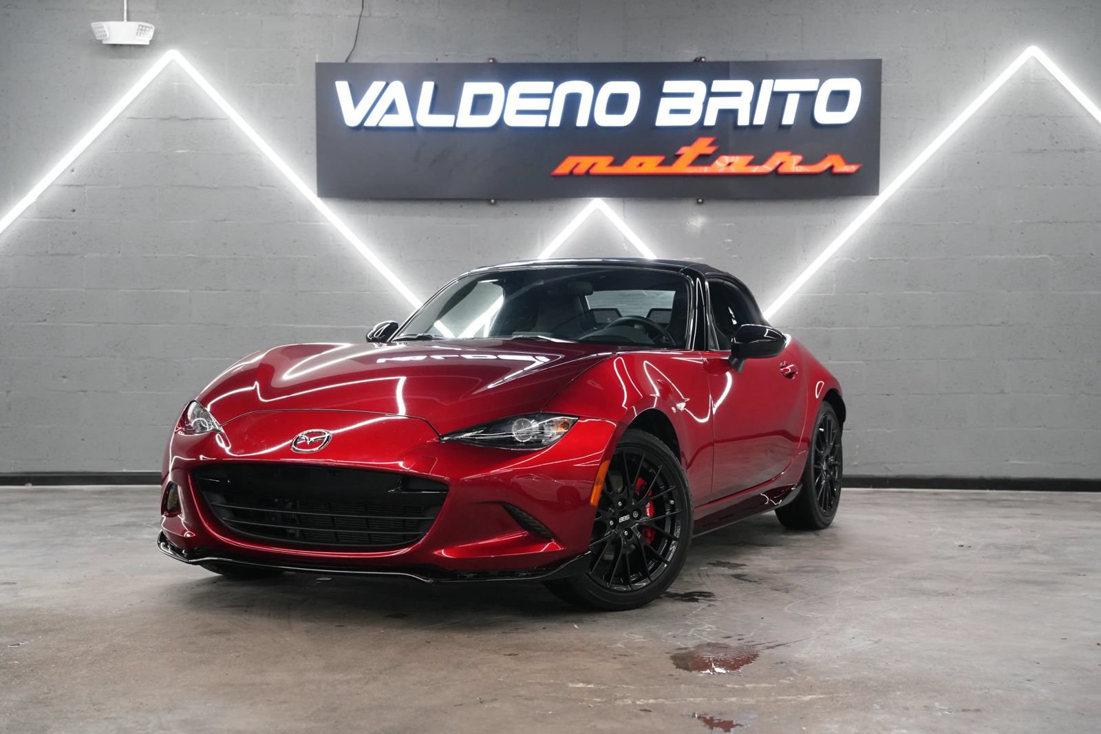 Used 2023 MAZDA MX-5 Miata Club w/ Brembo/BBS Recaro Package RWD image 3