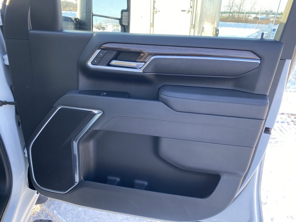 Used 2025 Chevrolet Silverado 2500 LT w/ Convenience Package image 20