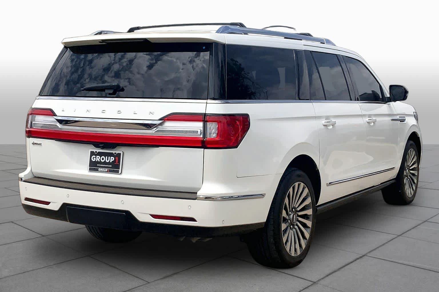 Used 2020 Lincoln Navigator L Reserve w/ Luxury Package AWD/4WD image 12