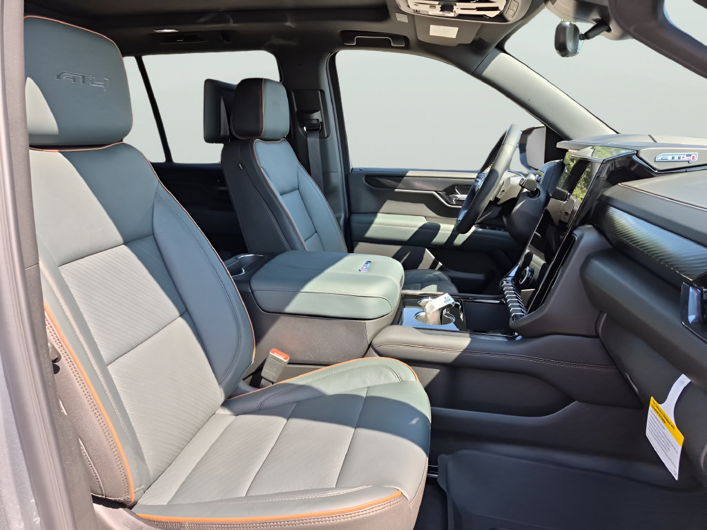 New 2026 GMC Yukon AT4 w/ AT4 Premium Plus Package AWD/4WD image 37