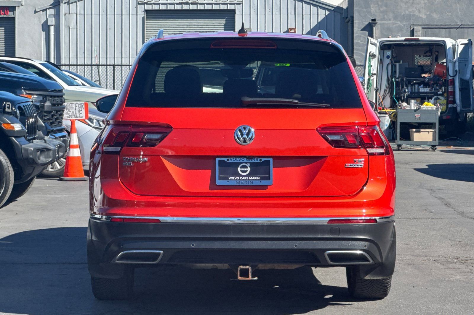 Used 2018 Volkswagen Tiguan SEL Premium w/ 3rd Row Seat Package image 5