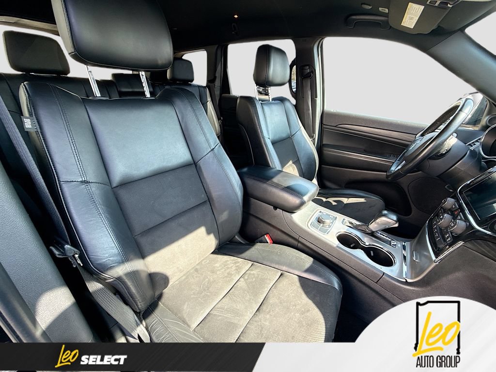 Used 2022 Jeep Grand Cherokee Laredo X AWD/4WD image 28