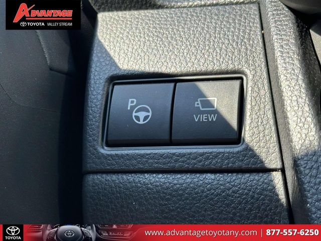 Used 2025 Toyota Prius Plug-In Hybrid w/ Limited Premium Package FWD image 34