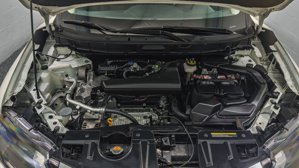 Used 2017 Nissan Rogue SV image 40