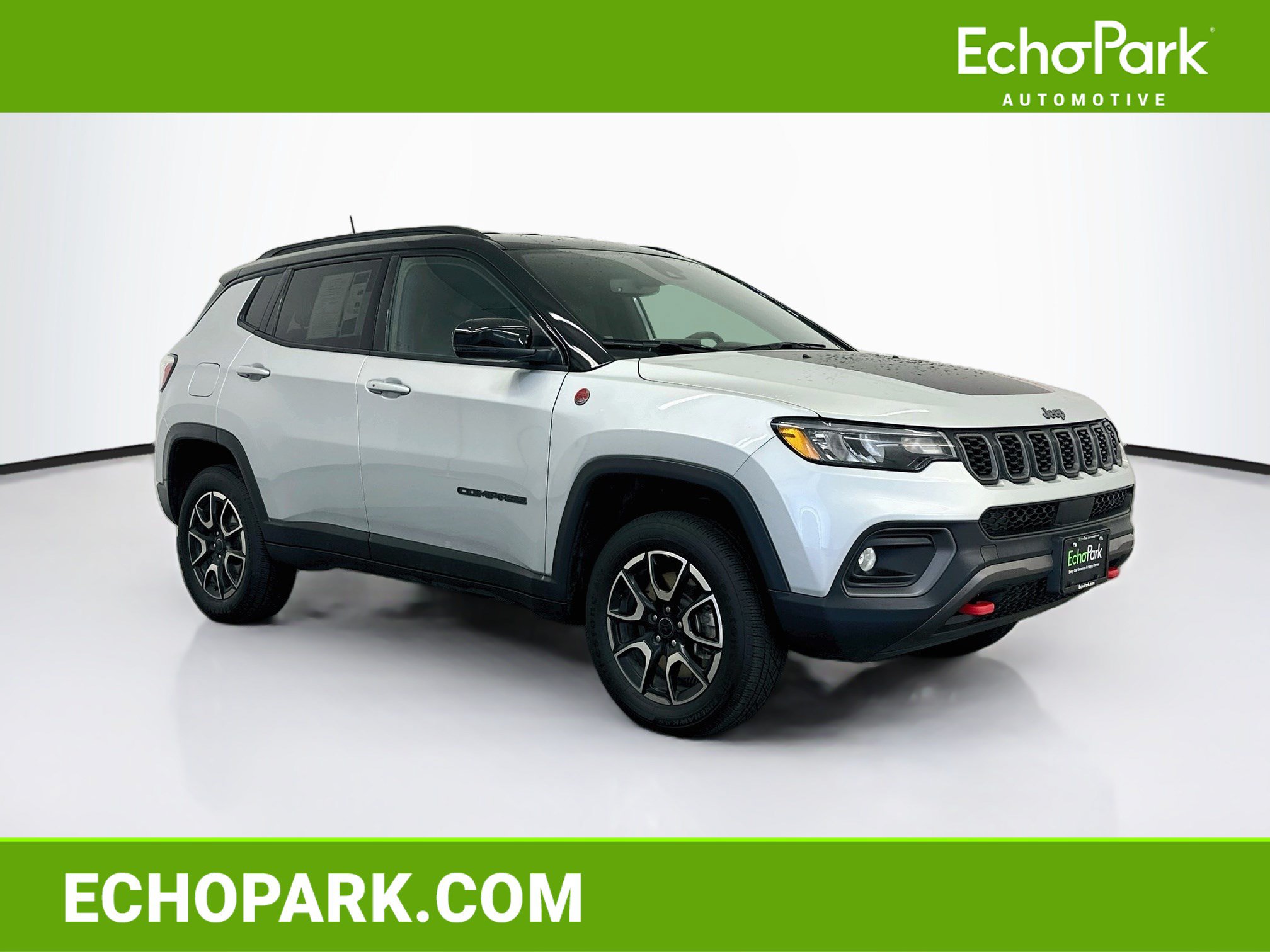 Used 2025 Jeep Compass Trailhawk