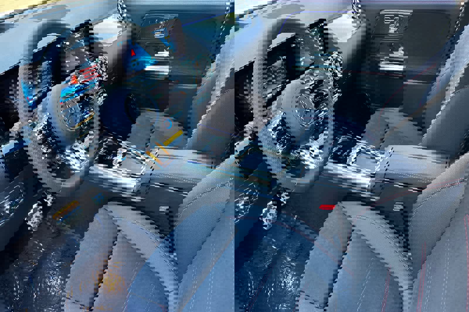 New 2026 Mercedes-Benz GLA 35 AMG 4MATIC image 9