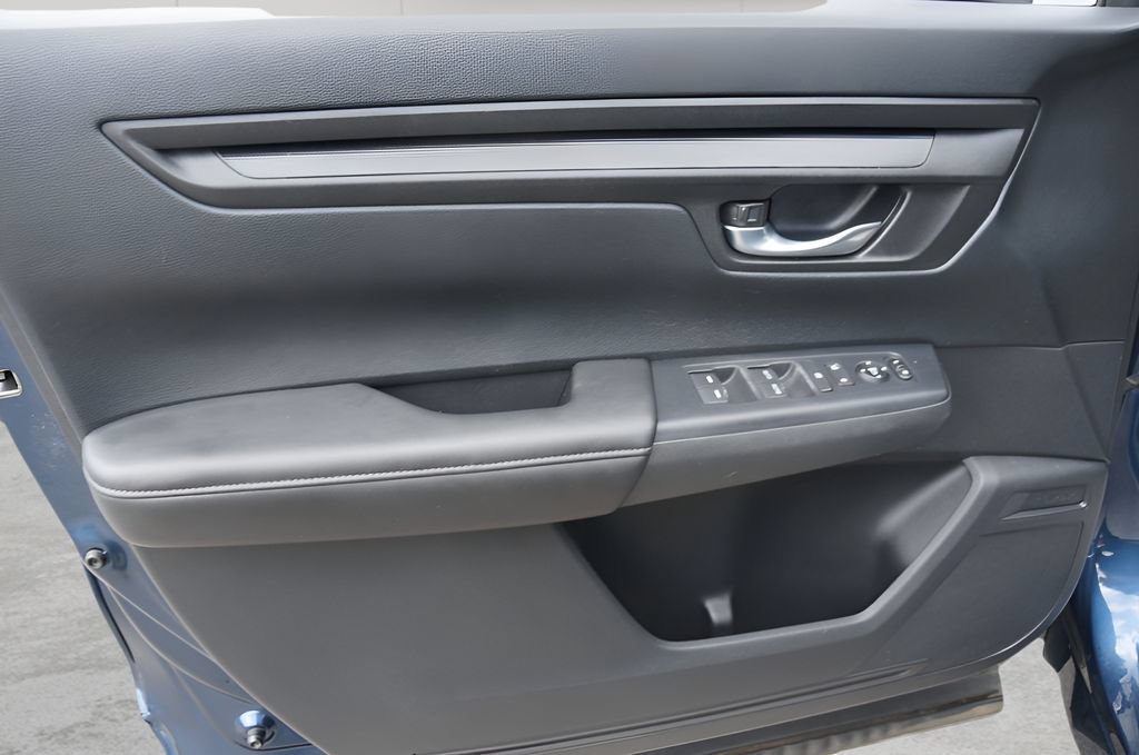 Used 2025 Honda CR-V EX image 14
