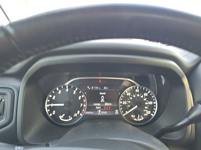 Used 2023 Nissan Titan SV w/ SV Convenience Package AWD/4WD image 12