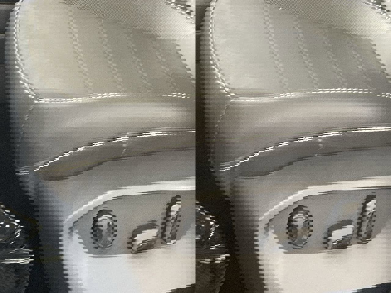 Used 2024 Volkswagen Taos SE FWD image 19