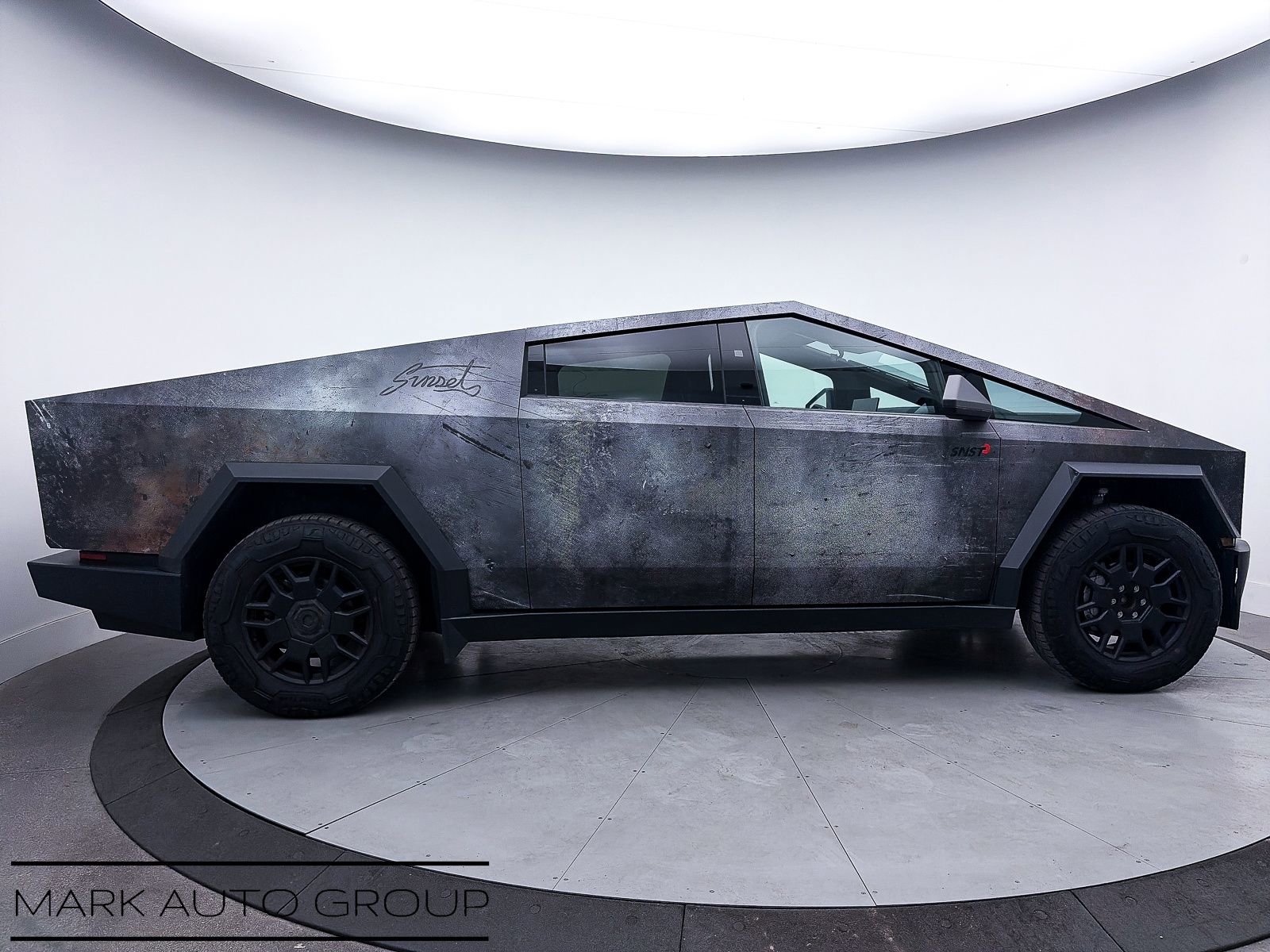 Used 2024 Tesla Cybertruck Cyberbeast image 35