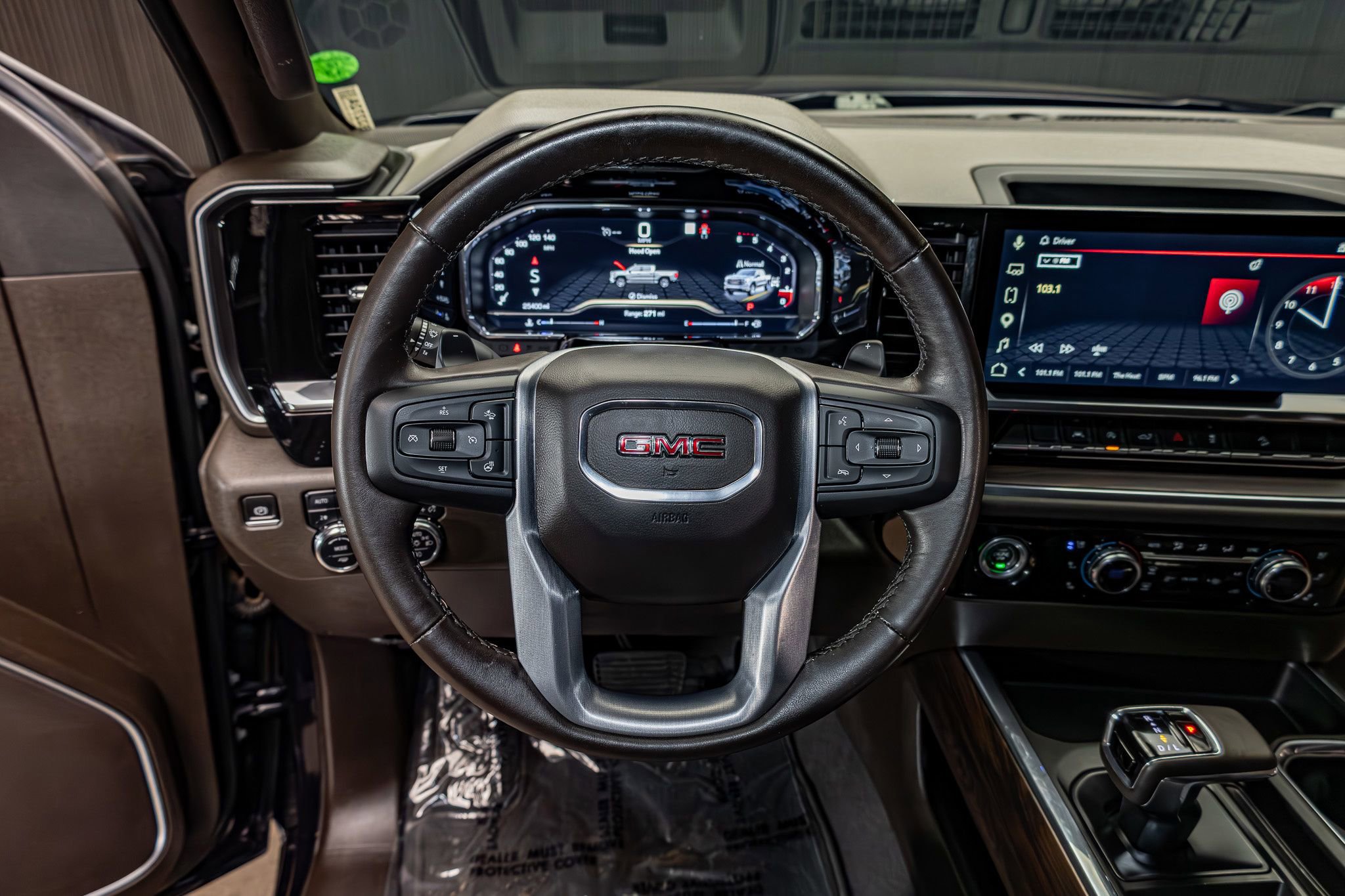 Used 2023 GMC Sierra 1500 SLT w/ SLT Premium Package AWD/4WD image 15