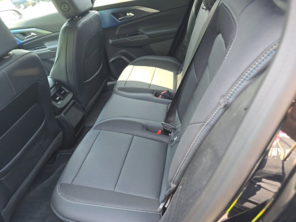 Used 2025 Chevrolet Equinox EV LT w/ Convenience Package FWD image 6