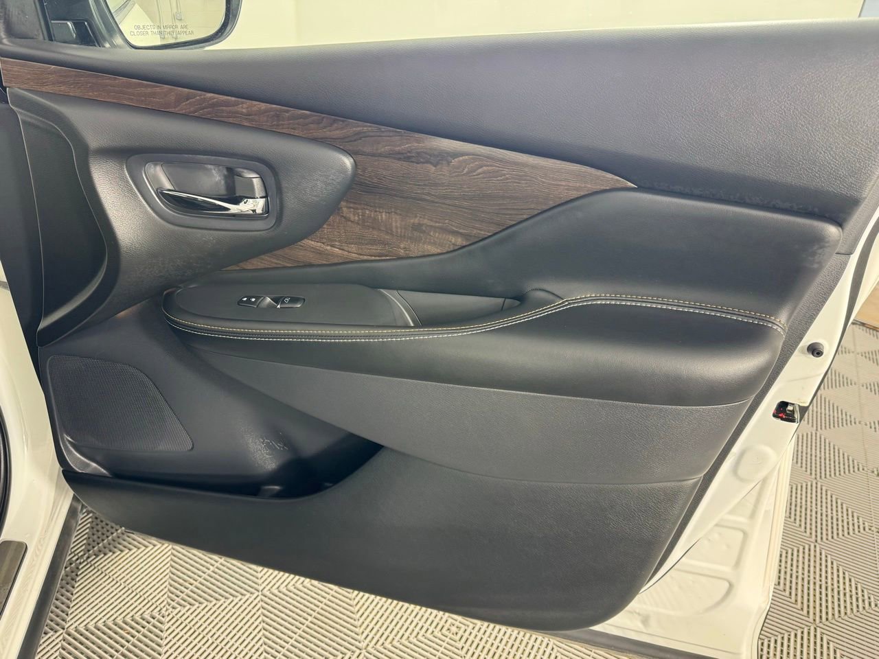 Used 2024 Nissan Murano Platinum w/ Cargo Package image 30