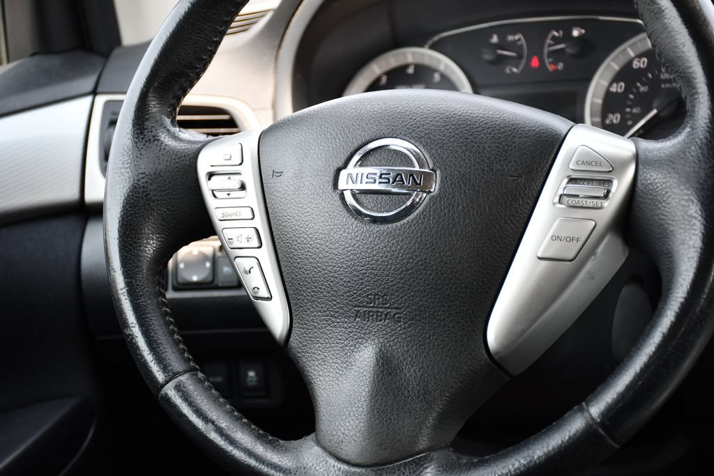 Used 2014 Nissan Sentra SR w/ Premium Package FWD image 25