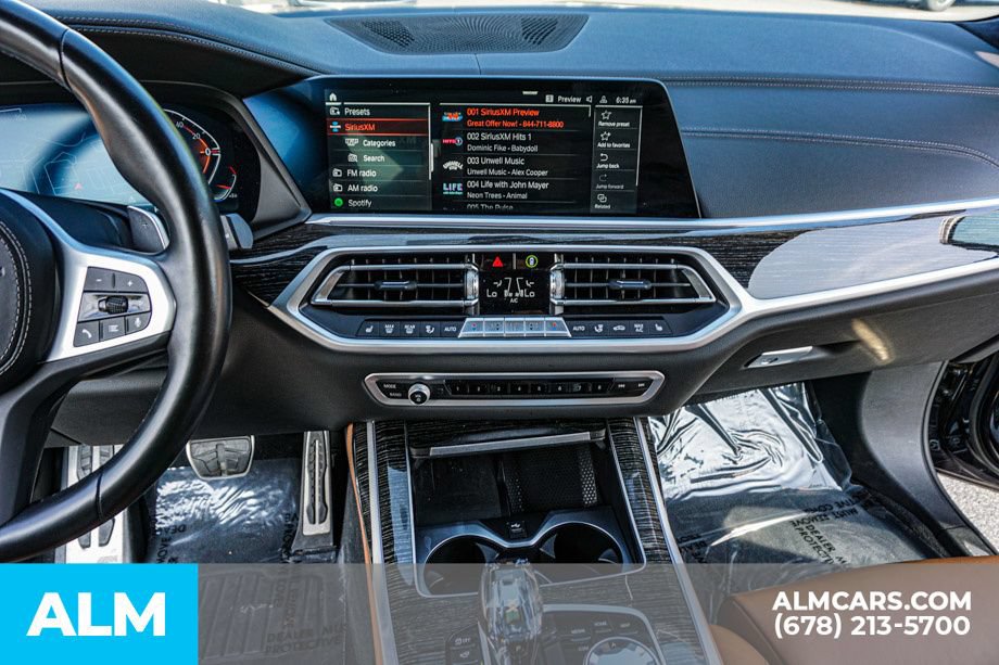 Used 2022 BMW X7 xDrive40i w/ M Sport Package AWD/4WD image 43