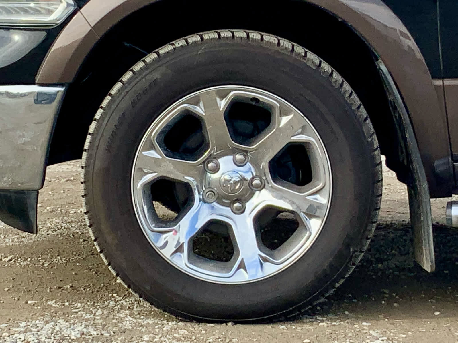 Used 2018 RAM 1500 Laramie image 16