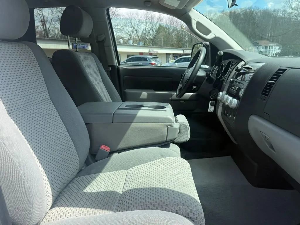 Used 2010 Toyota Tundra 4x4 Double Cab image 19