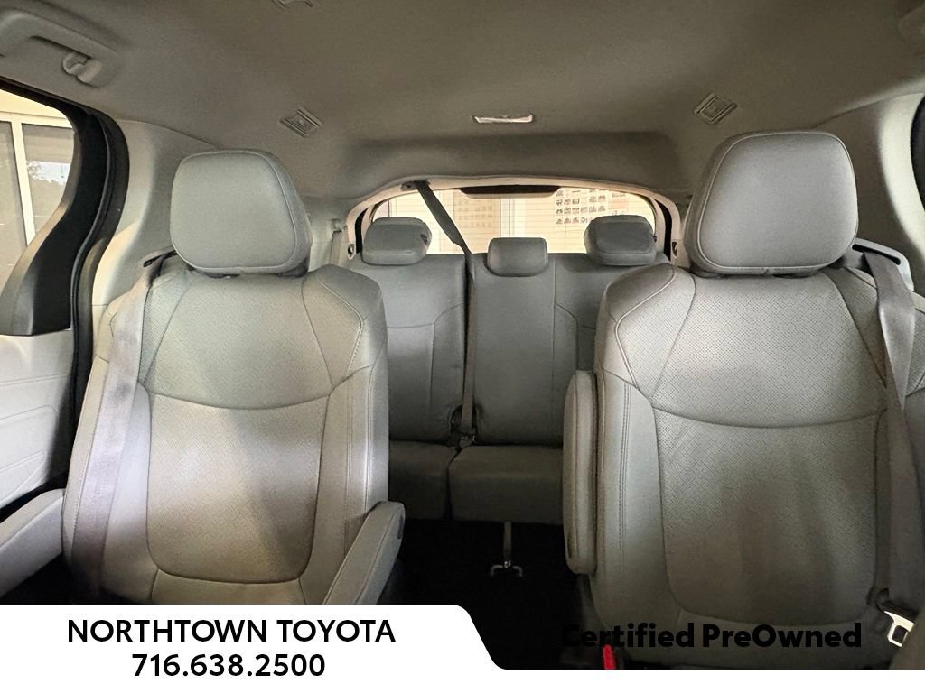 Used 2022 Toyota Sienna Limited AWD/4WD image 19