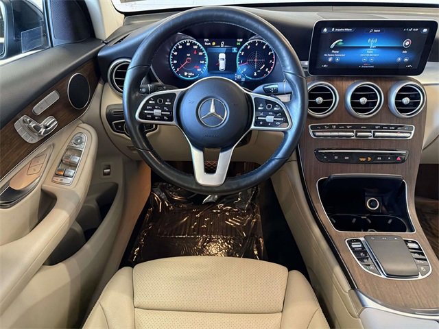 Used 2021 Mercedes-Benz GLC 300 4MATIC image 4