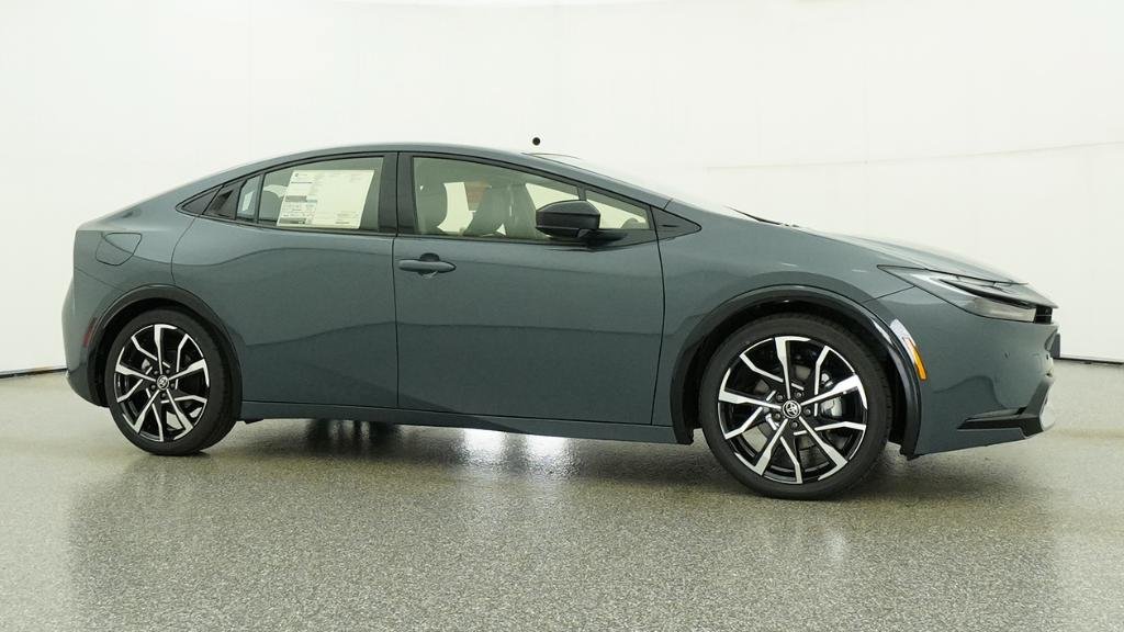 New 2026 Toyota Prius Plug-In Hybrid FWD image 34