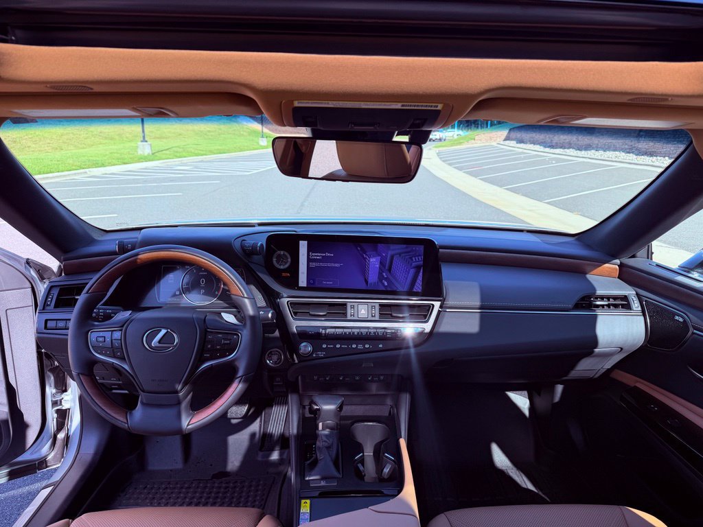 Certified 2024 Lexus ES 350 Ultra Luxury FWD image 14
