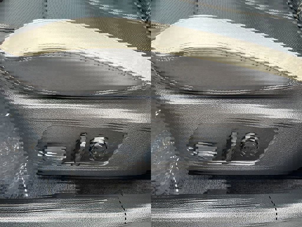 Used 2025 Kia K5 GT-Line w/ GT-Line Premium Package image 20